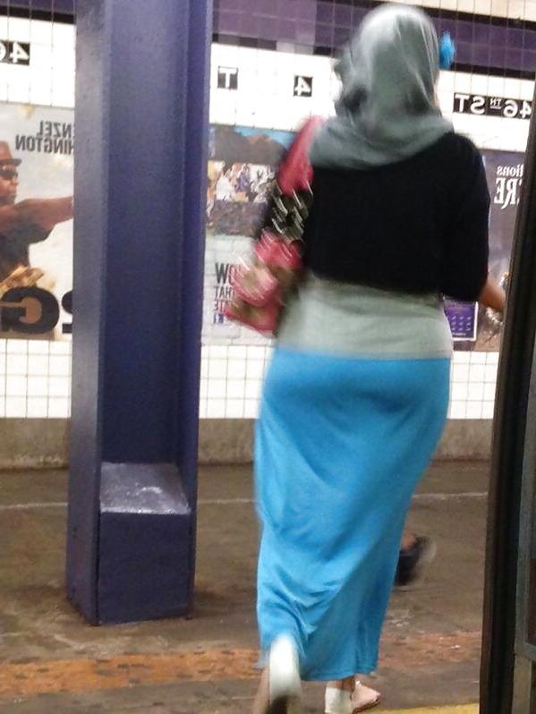 23P ARAB AMATEUR MUSLIM BEURETTE HIJAB BIG ASS