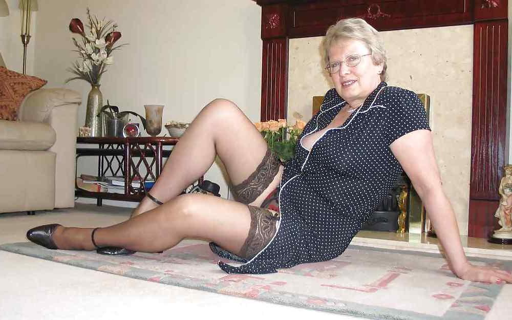 25P SeXy Amateur GraNNy Sammy MiX by DarKKo