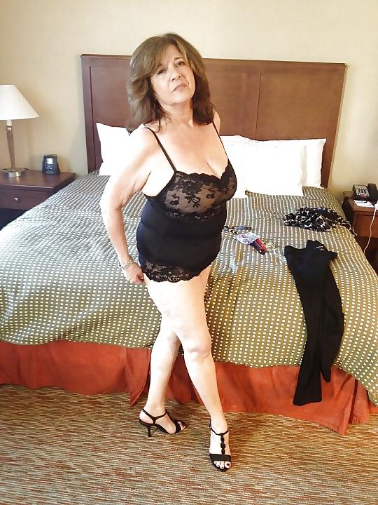 25P Amateur milf 330