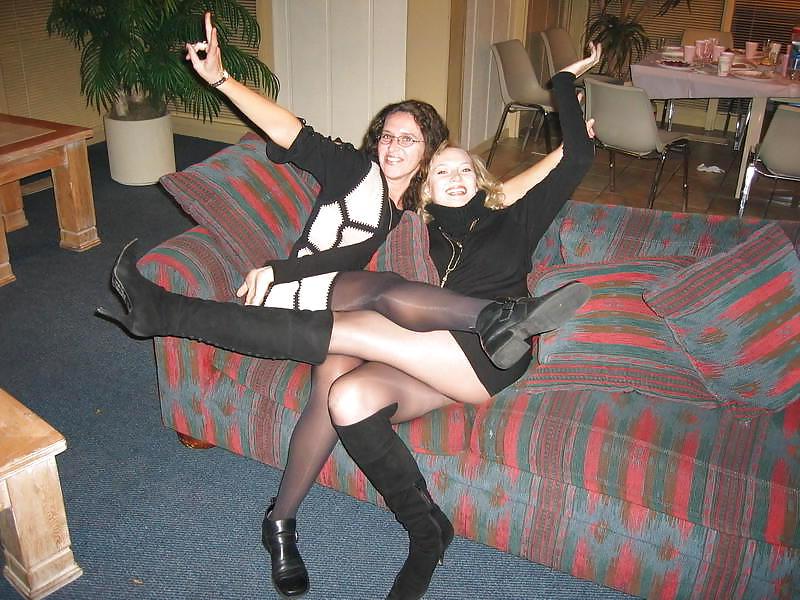25P Amateur babes wearing pantyhose.2