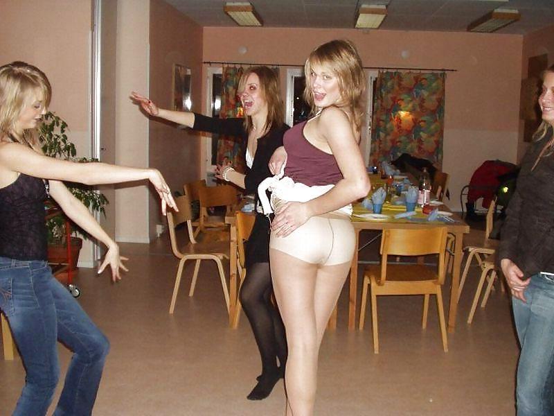 25P Amateur babes wearing pantyhose.2