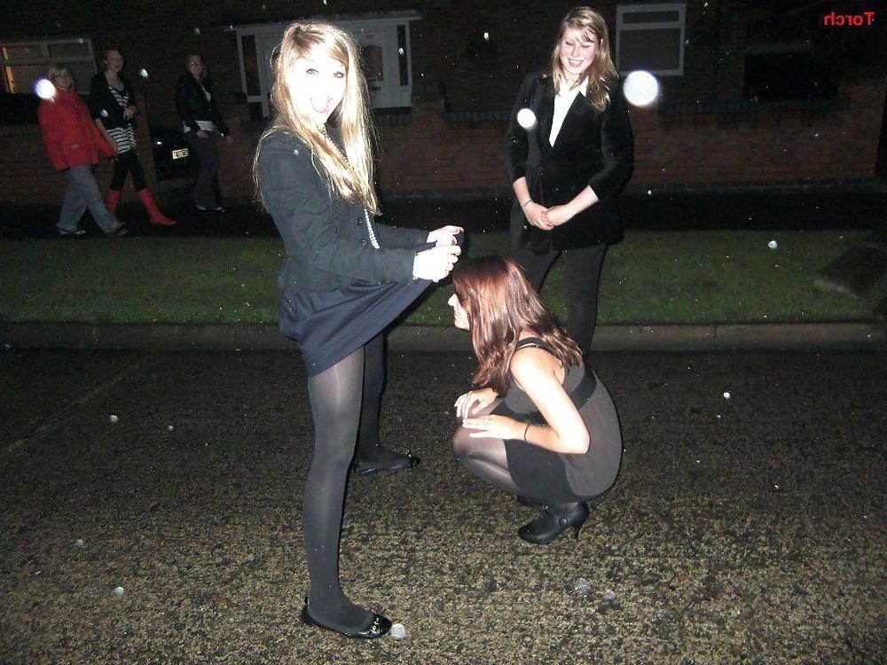 25P Amateur babes wearing pantyhose.2