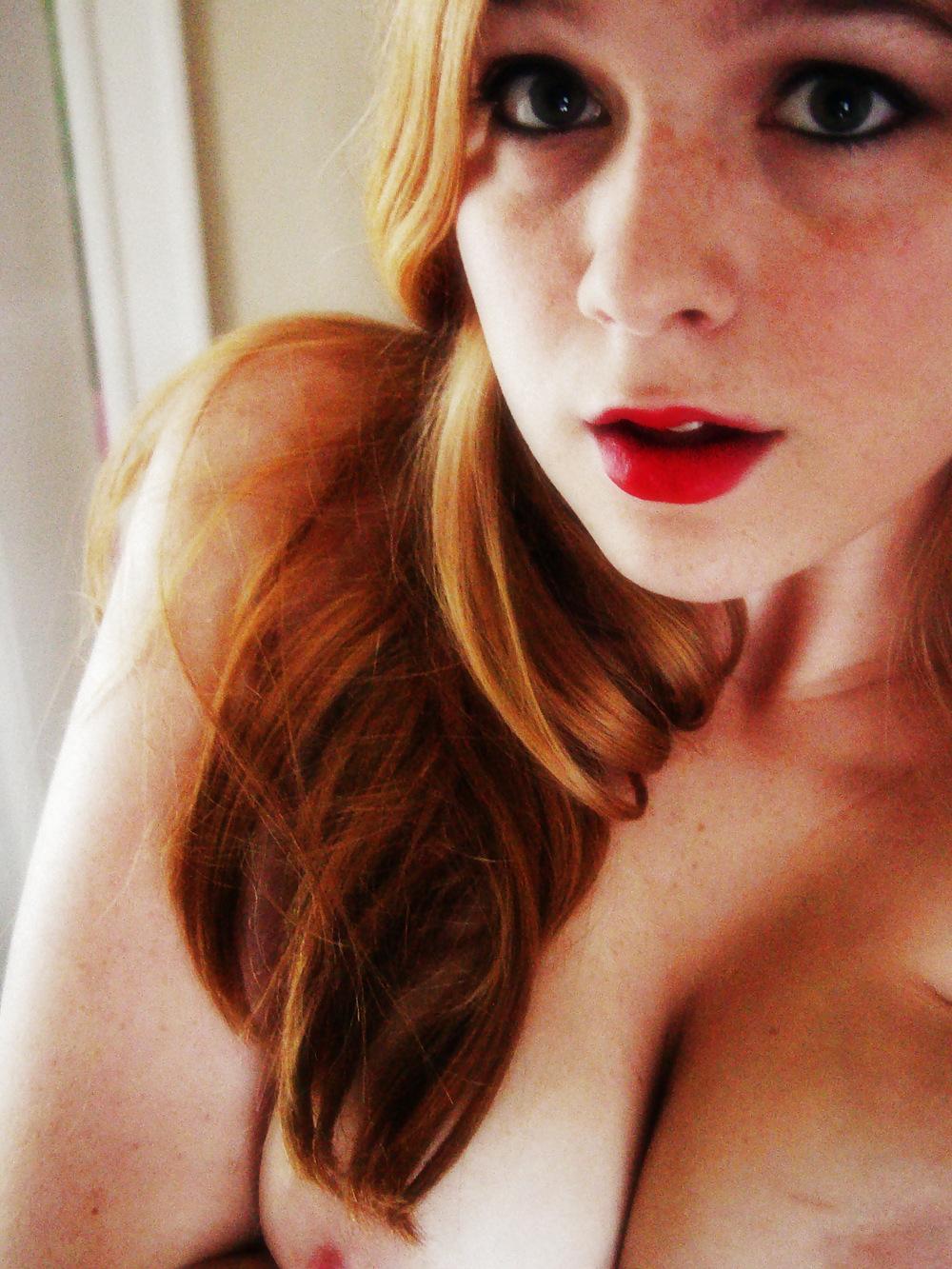 18P German Amateur Teen Pics V