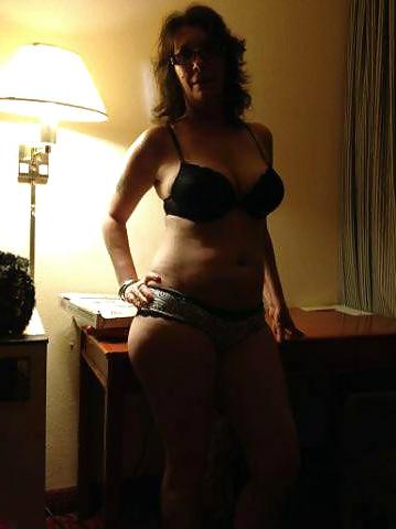 25P Amateur Slut Wives..Mature Edition