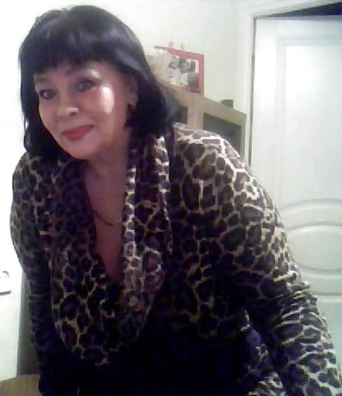 25P Alluring Granny! (Non-Nude)