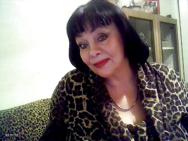 25P Alluring Granny! (Non-Nude)