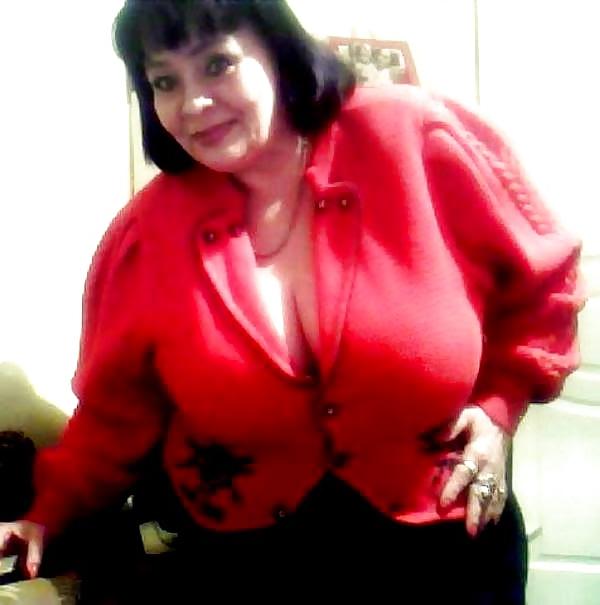 25P Alluring Granny! (Non-Nude)
