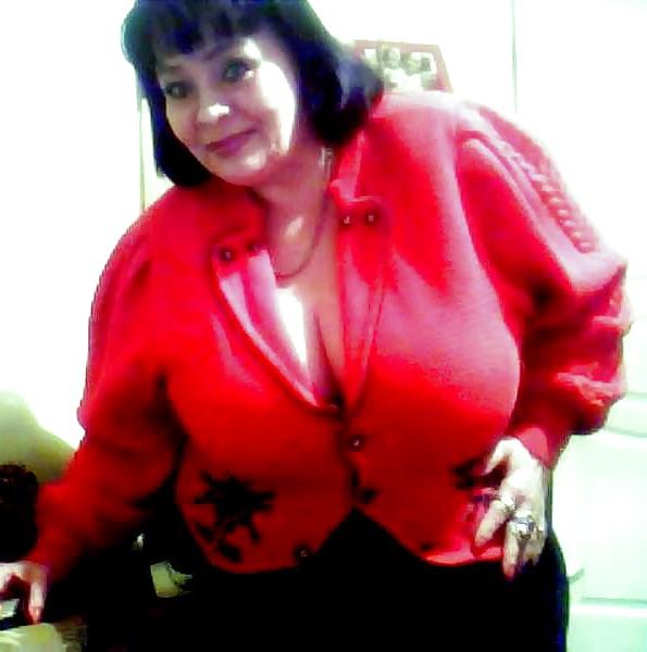 25P Alluring Granny! (Non-Nude)