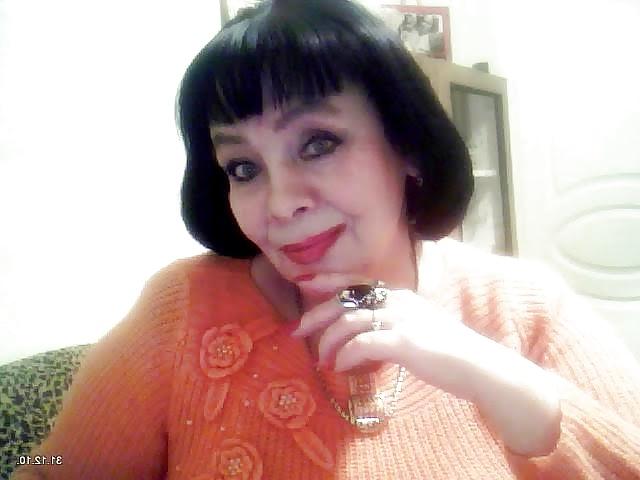 25P Alluring Granny! (Non-Nude)