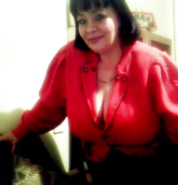 25P Alluring Granny! (Non-Nude)