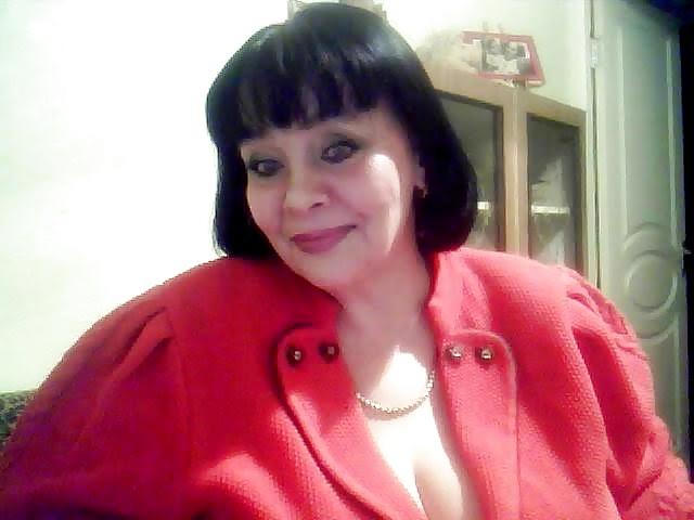 25P Alluring Granny! (Non-Nude)