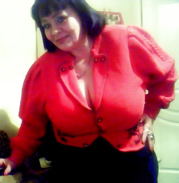 25P Alluring Granny! (Non-Nude)