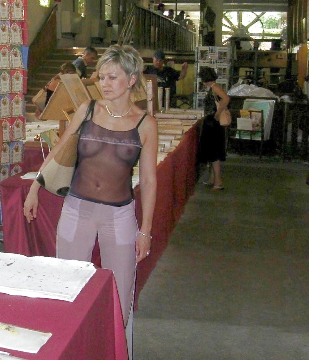 18P Amateur matures pokies,downblouse and upskirt 2.