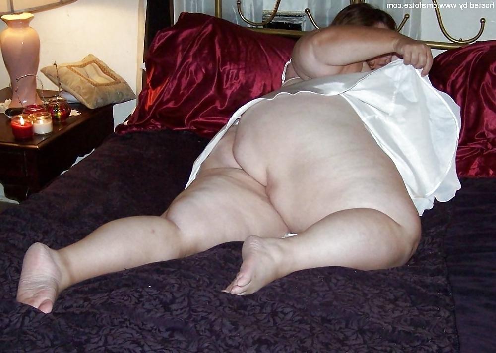 25P Homemade amateur naked grannies and matures wifes 