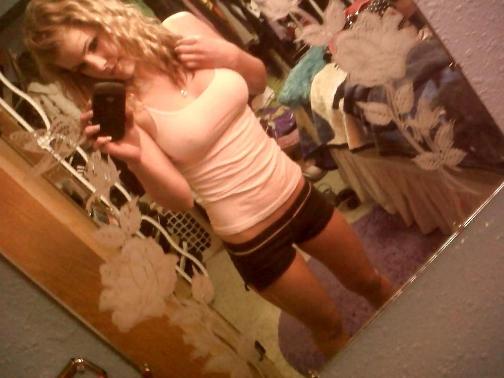 21P German Amateur Teen Pics XIII