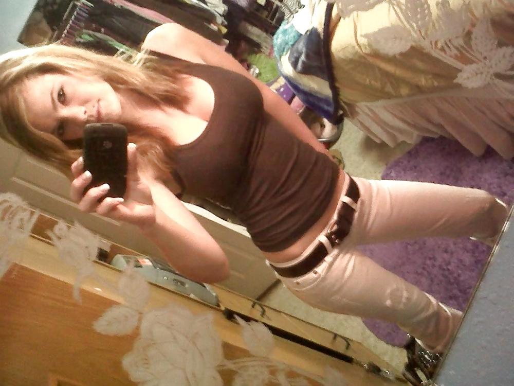 21P German Amateur Teen Pics XIII