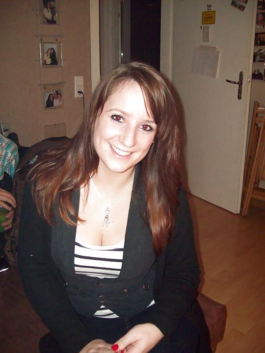 21P German Amateur Teen Pics XIII
