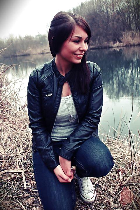21P German Amateur Teen Pics XIII