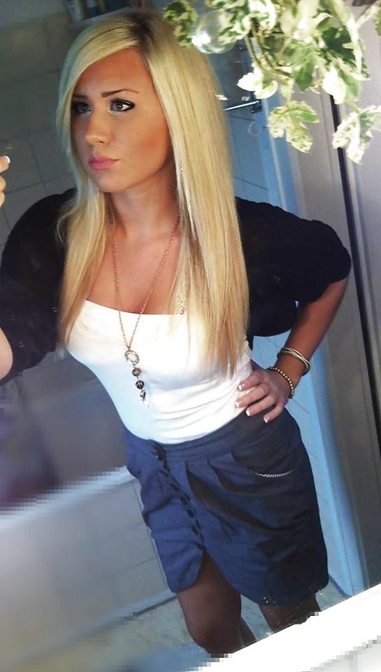 21P German Amateur Teen Pics XIII