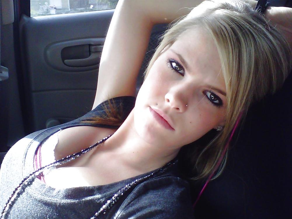 21P German Amateur Teen Pics XIII