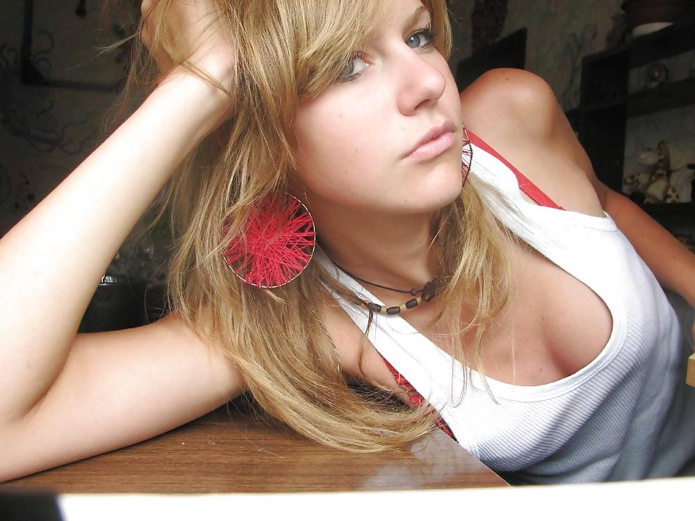21P German Amateur Teen Pics XIII