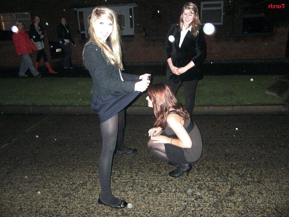 25P Amateur babes wearing pantyhose.7