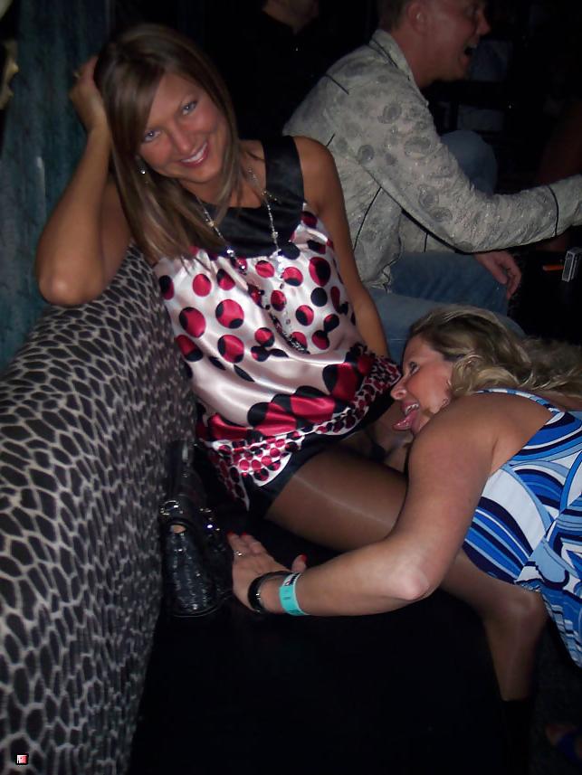 25P Amateur babes wearing pantyhose.7