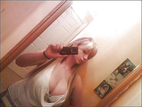25P Selfie Amateur MILFs and Mature - vol 17!