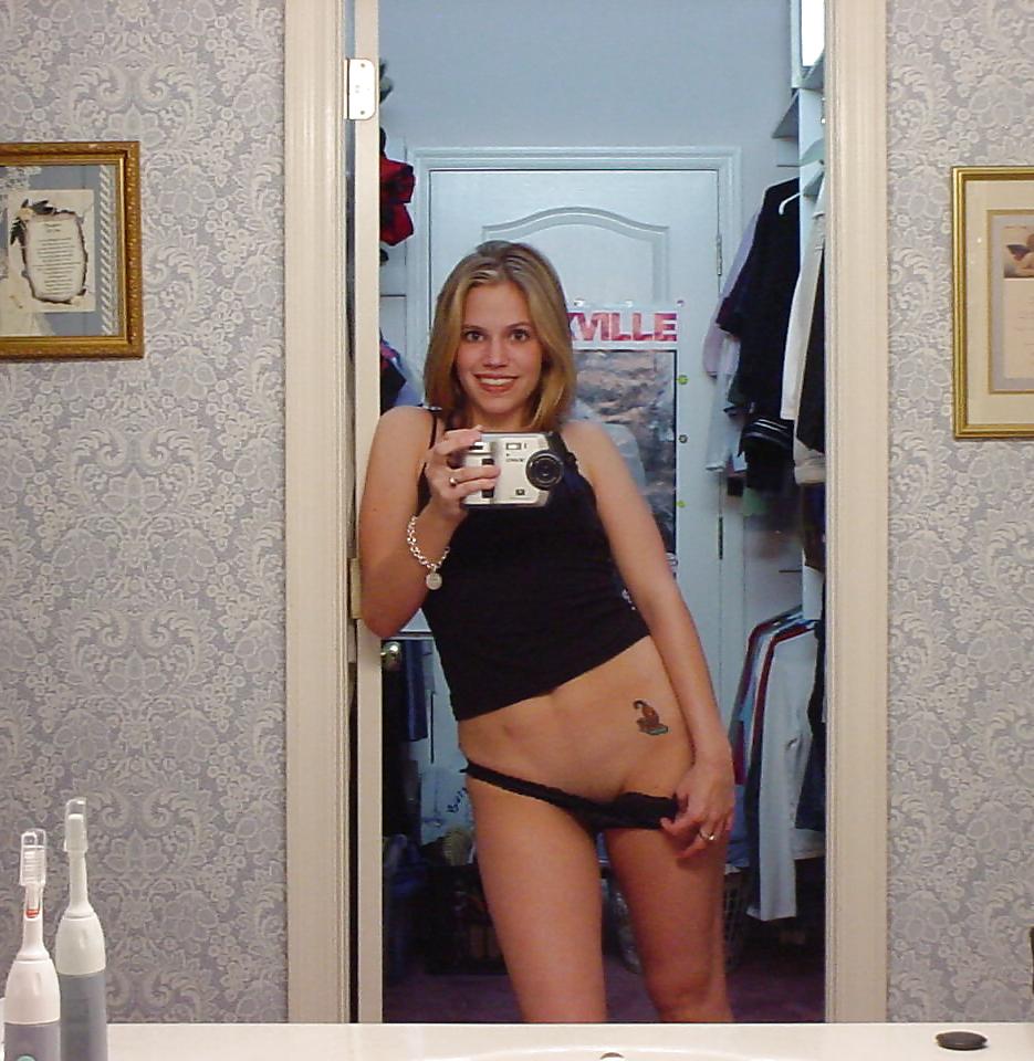 22P Selfie Amateur MILFs and Mature - vol 21!