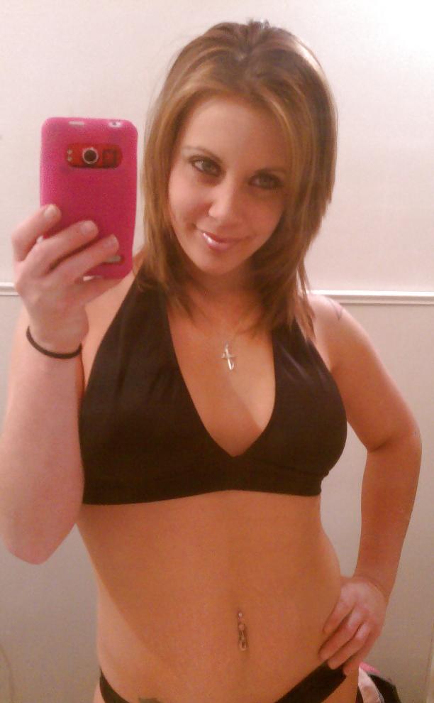 22P Selfie Amateur MILFs and Mature - vol 21!