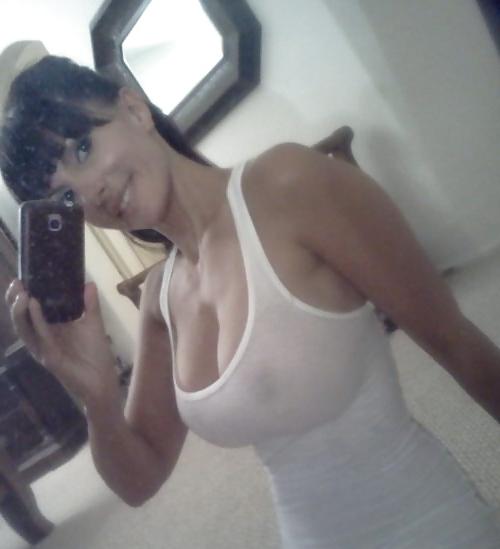 25P Selfie Amateur MILFs and Mature - vol 8!