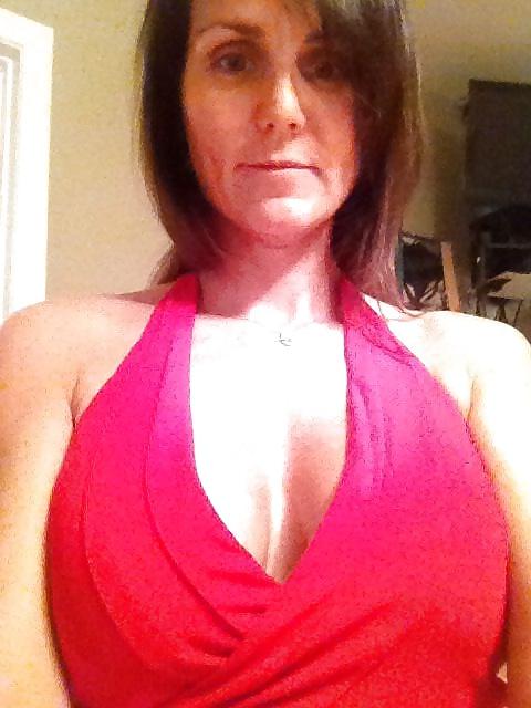 23P Selfie Amateur MILFs and Mature - vol 22!