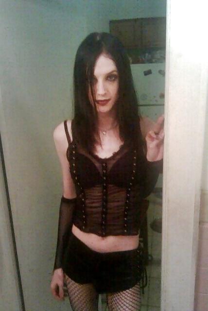 25P Amateur ladyboys shemales & traps HOT