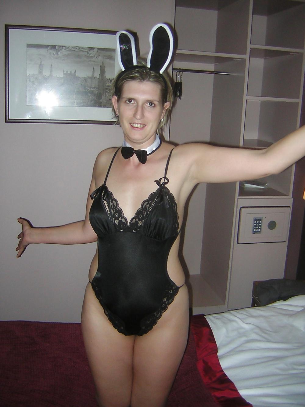 25P Aline French amateur in various underwear
