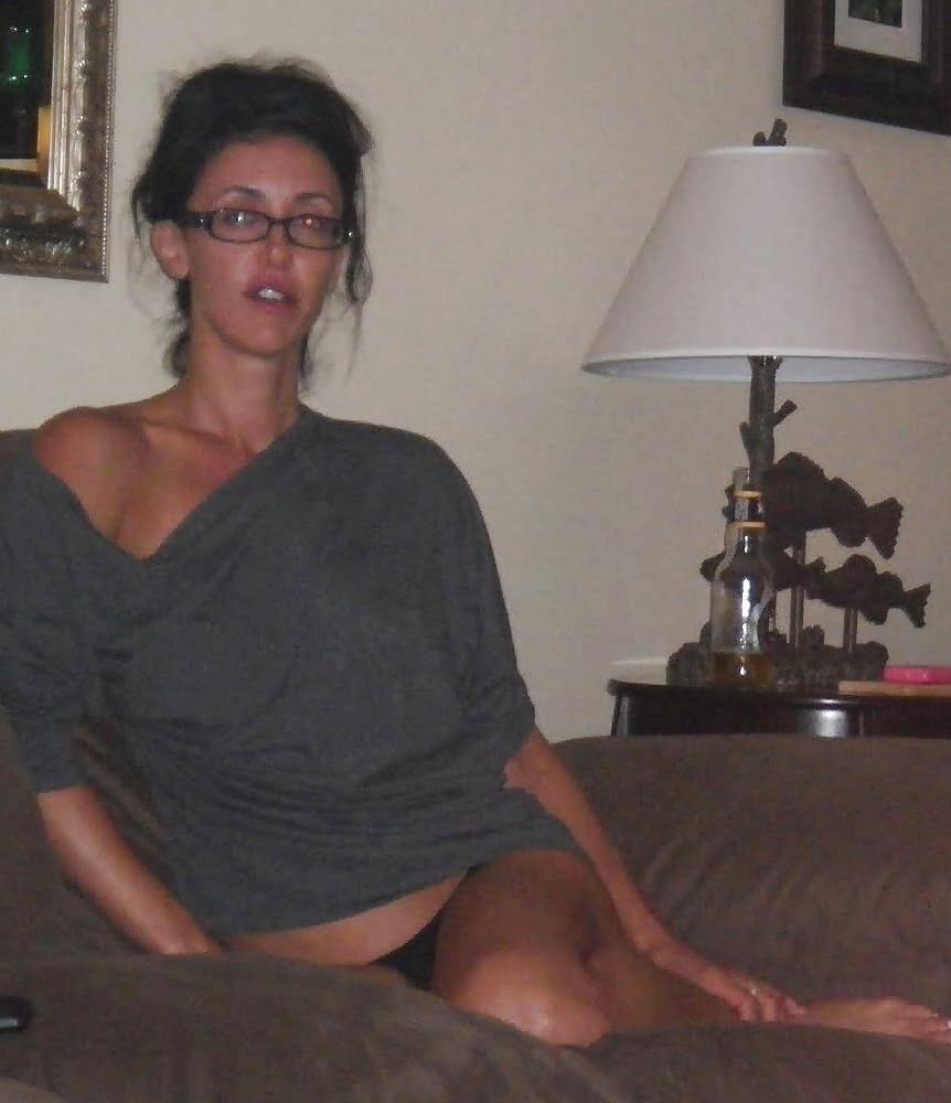 25P Amateur Girlfriend - Balcony and Hotel Room Impressions