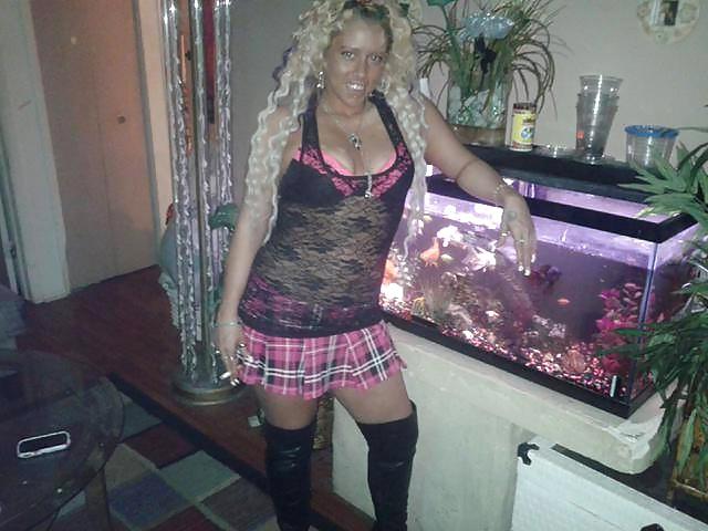 25P Amateur Slut Wives..Snowbunny #3