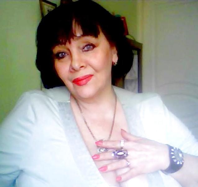 25P Alluring Granny! (Non-Nude)