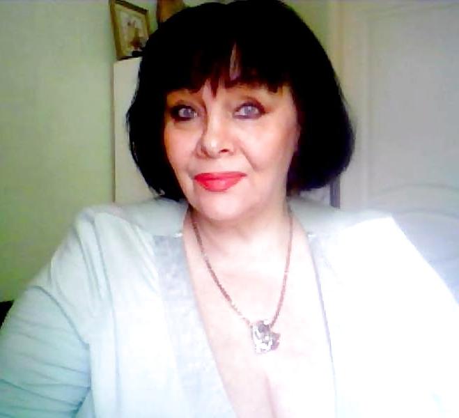 25P Alluring Granny! (Non-Nude)