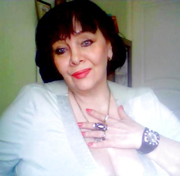 25P Alluring Granny! (Non-Nude)