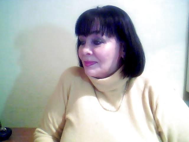 25P Alluring Granny! (Non-Nude)