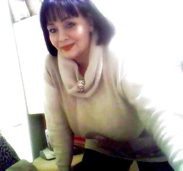 25P Alluring Granny! (Non-Nude)
