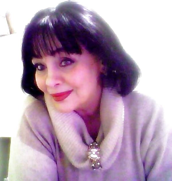 25P Alluring Granny! (Non-Nude)