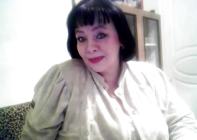 25P Alluring Granny! (Non-Nude)