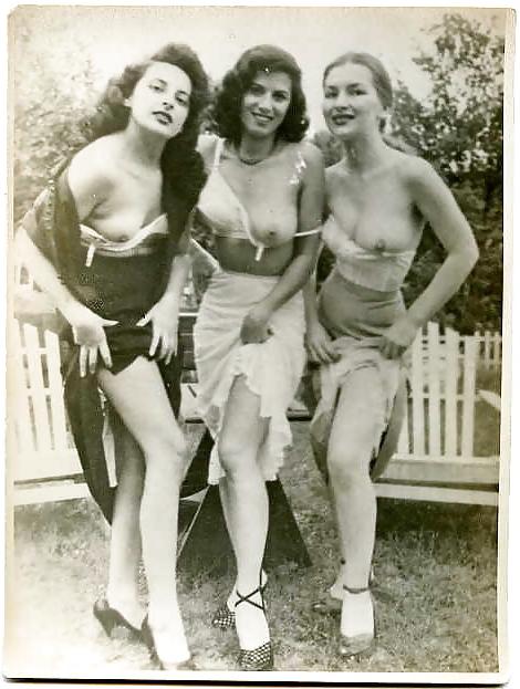 25P Amateur mature vintage ladies 1.