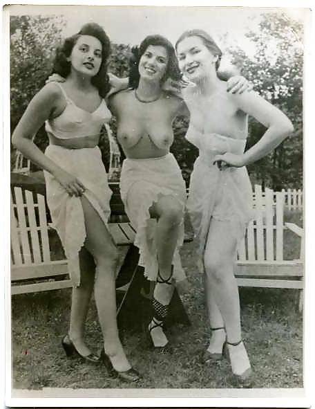 25P Amateur mature vintage ladies 1.