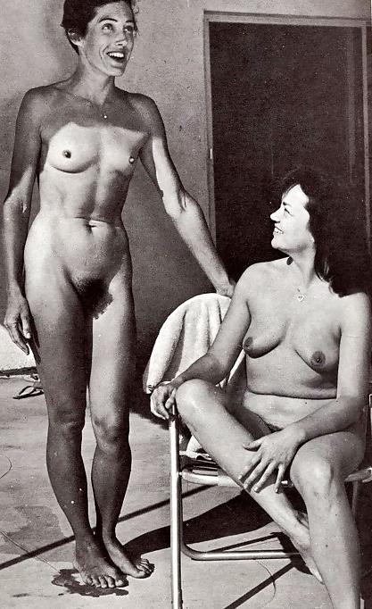 25P Amateur mature vintage ladies 1.