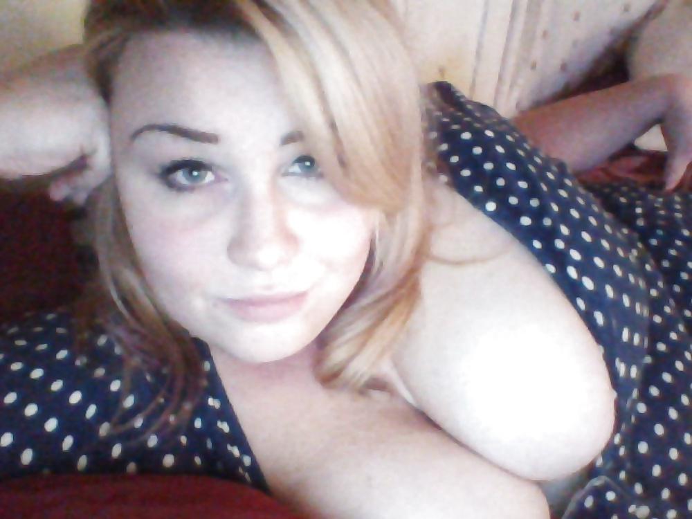 25P Amateur milf 407