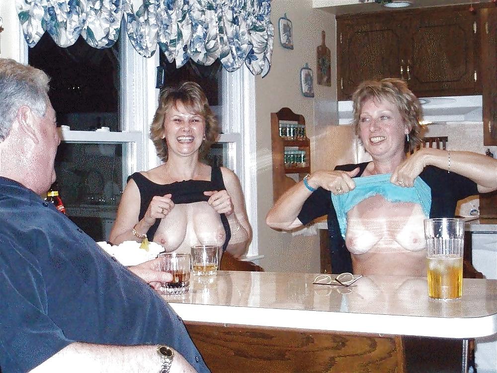 25P Only the best amateur mature ladies 34.