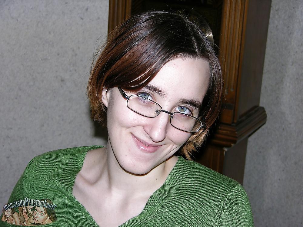 20P Amateur Nerd Spreading Hairy Pussy & Hairy Butthole