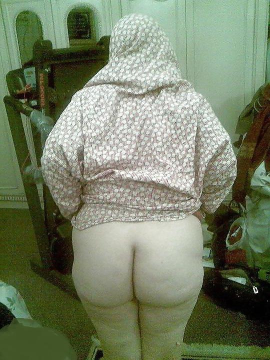 25P ARAB AMATEUR MUSLIM BEURETTE HIJAB BNAT BIG ASS vol.15
